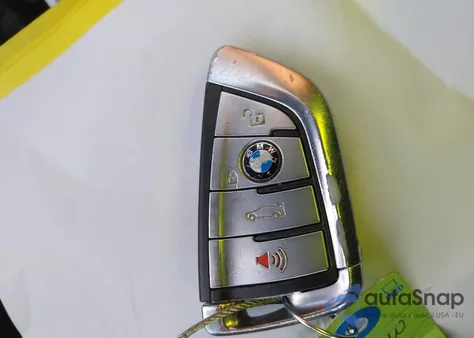 2018 BMW 540I xDrive z USA, uszkodzony, nr VIN WBAJE7C59JG891966